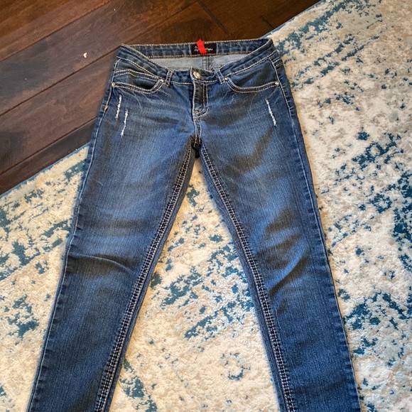 ❤️Eighty Eight Skinny Jeans! Size 7 - Picture 3 of 8